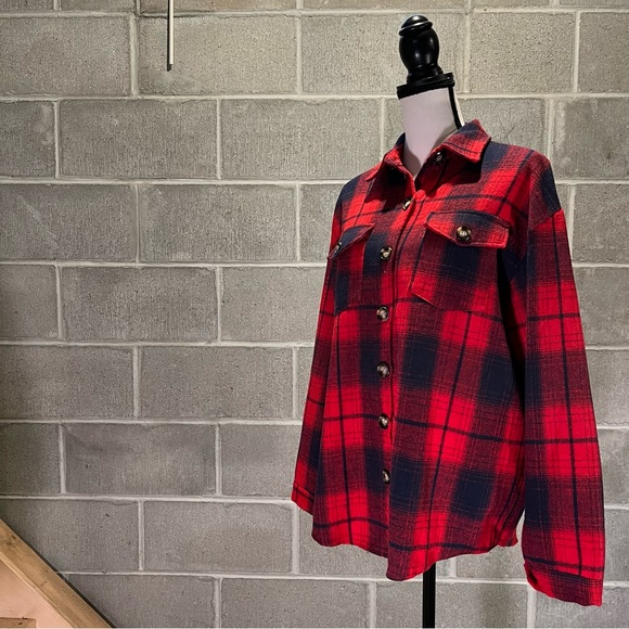 Julia Rose flannel shirt.
*BLACK FRIDAY SPECIAL* - Picture 4 of 7